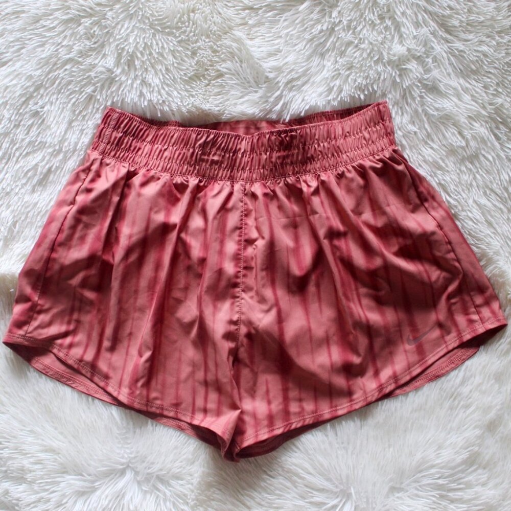 Nike One Shorts